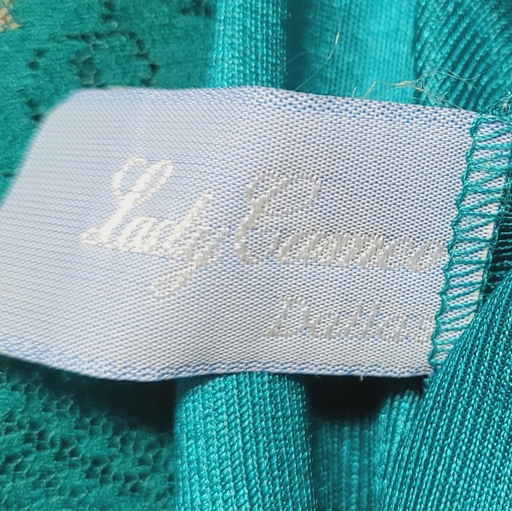 70s Vintage Lady Cameo Dallas Turquoise Lace Plunging Neckline Belted Jumpsuit M - Picture 13 of 14